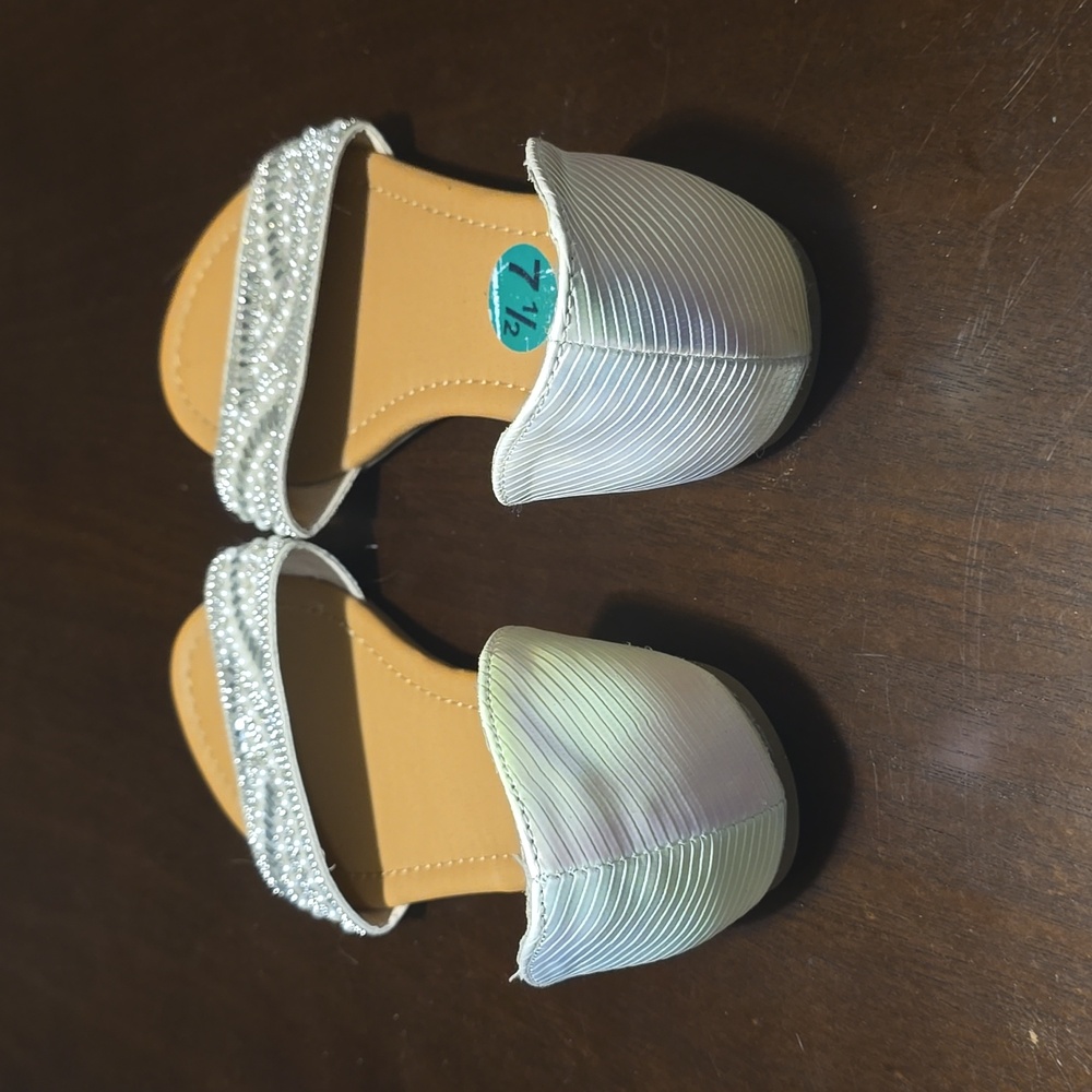 ANDIAMO SANDALS‎ SIZE 7.5 - Picture 3 of 8